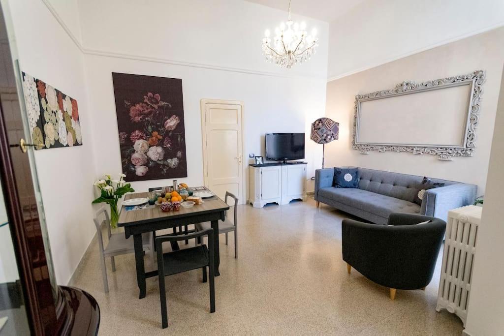 Apartamento Mary'S House Lecce Exterior foto